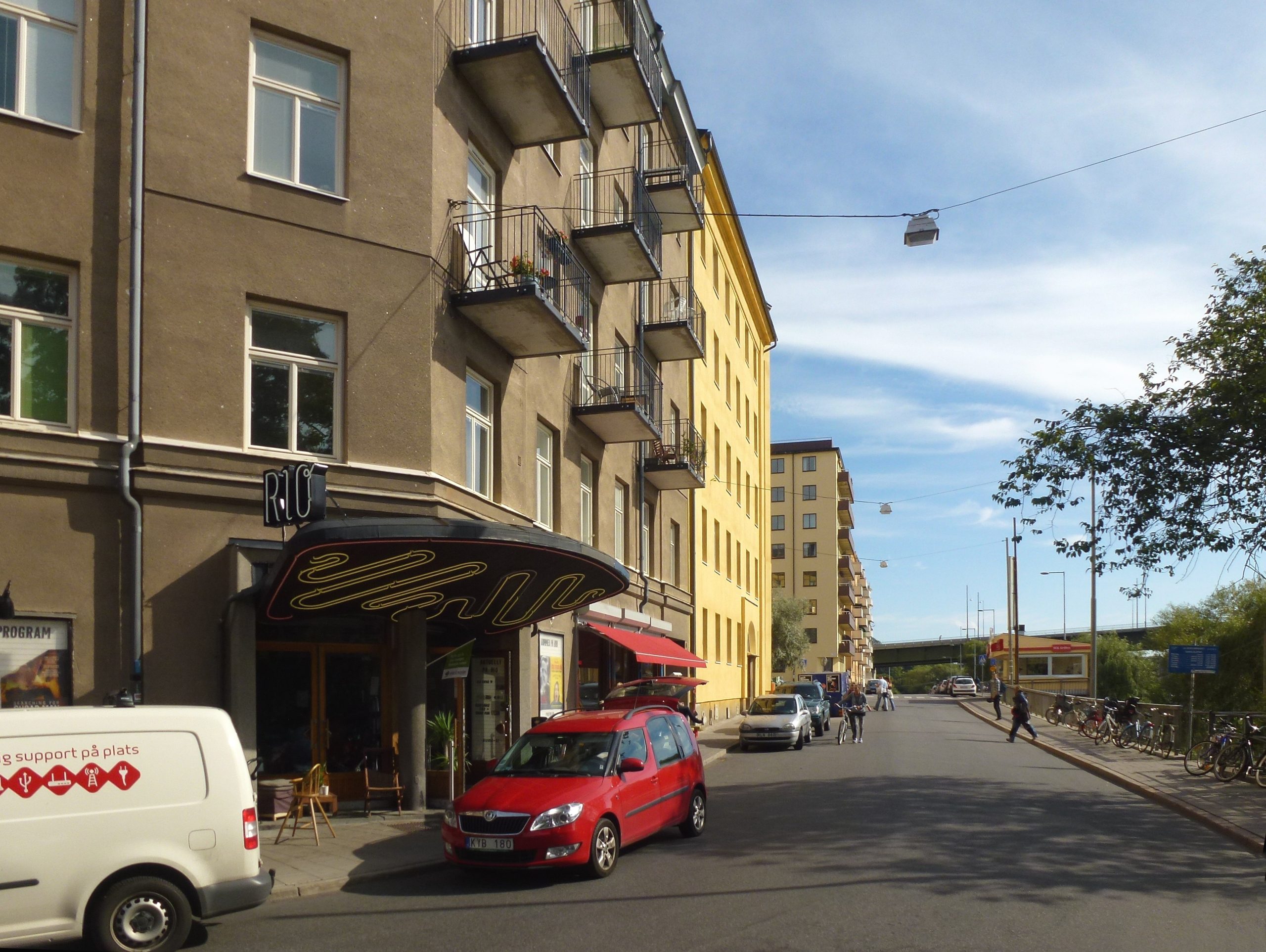 Bostadshus längs Hornstulls strand