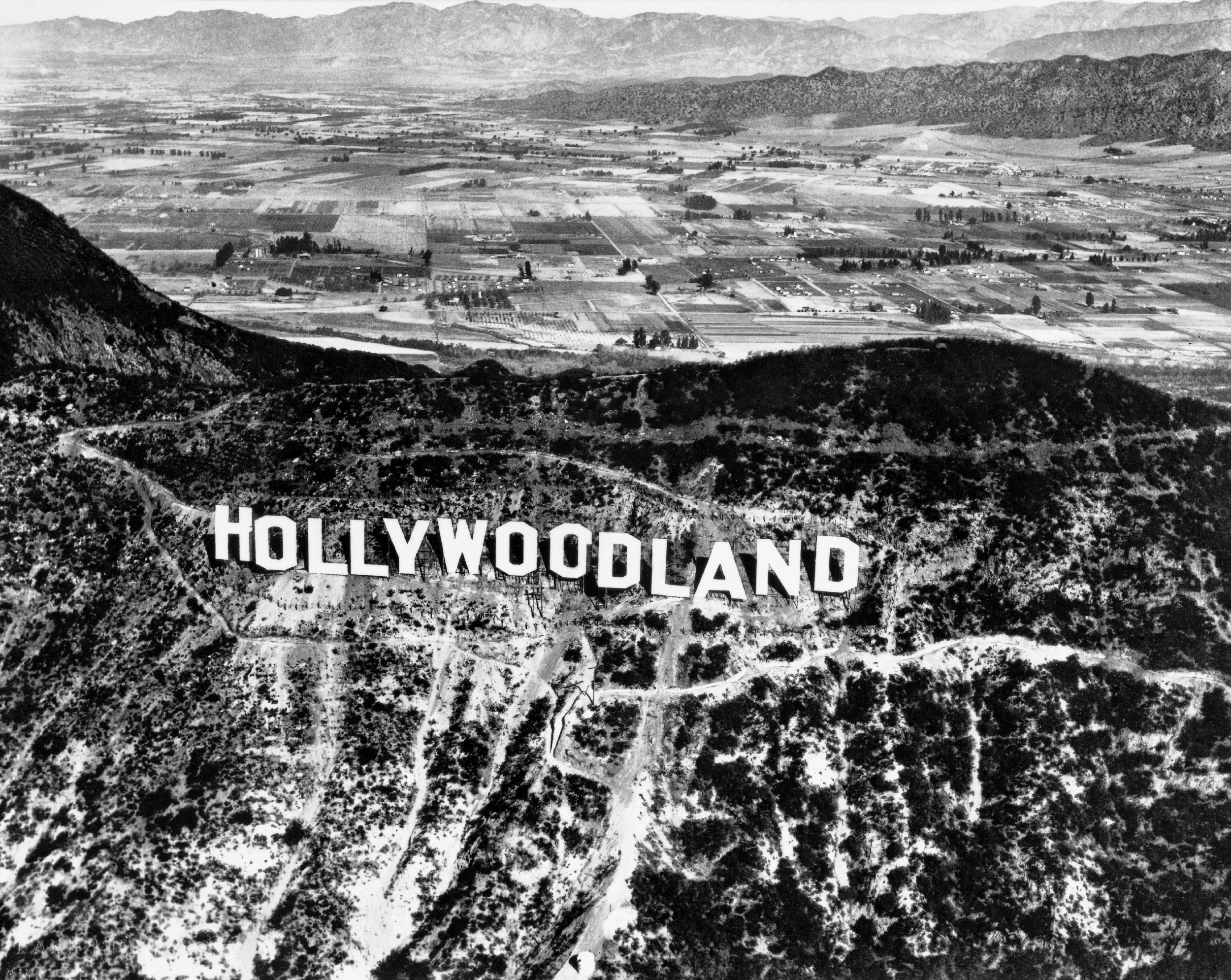 Hollywoodland-skylten på Mount Lee på 1920-talet