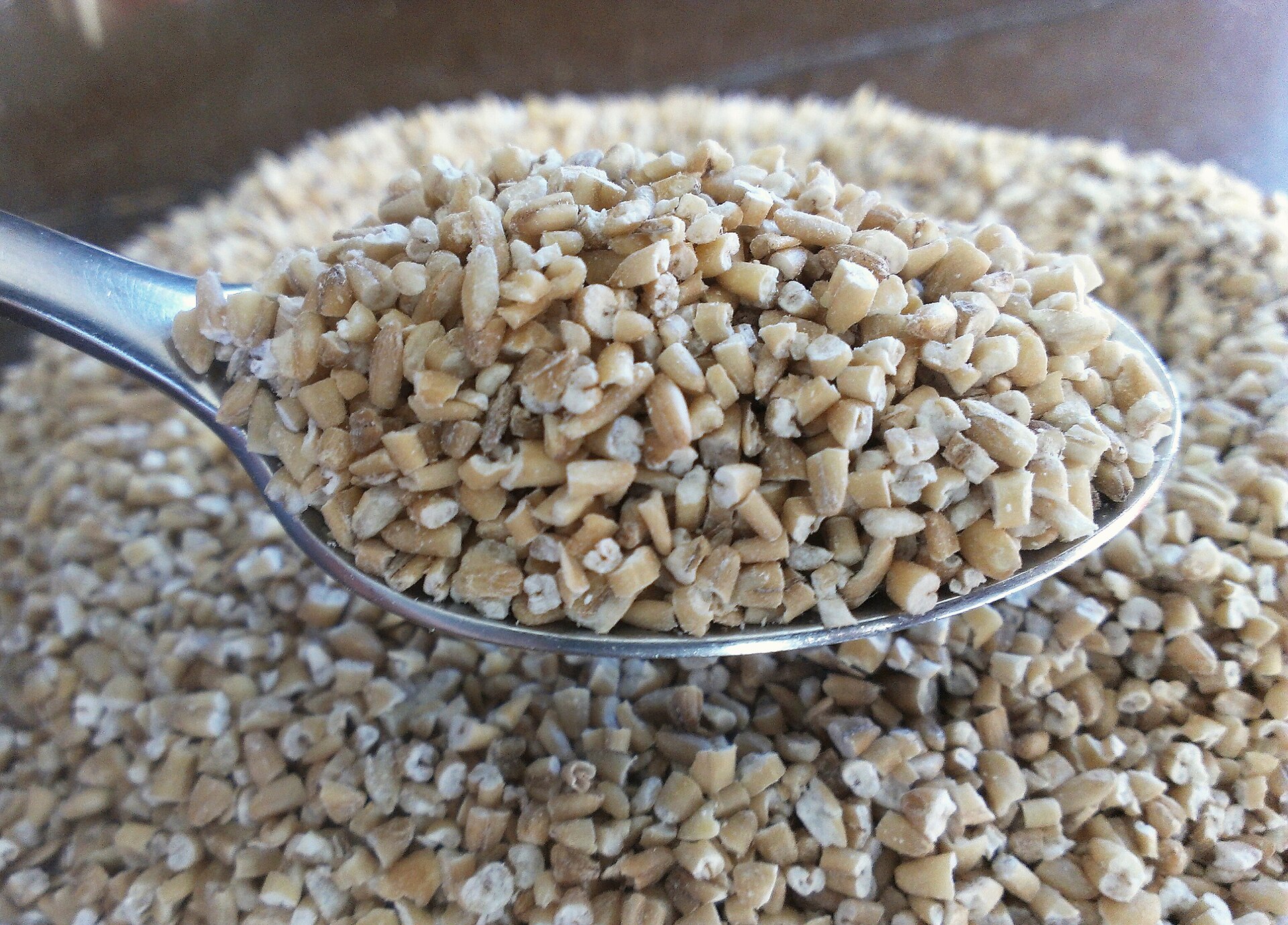 Steel cut oats heter havrekross, rolled oats havregryn