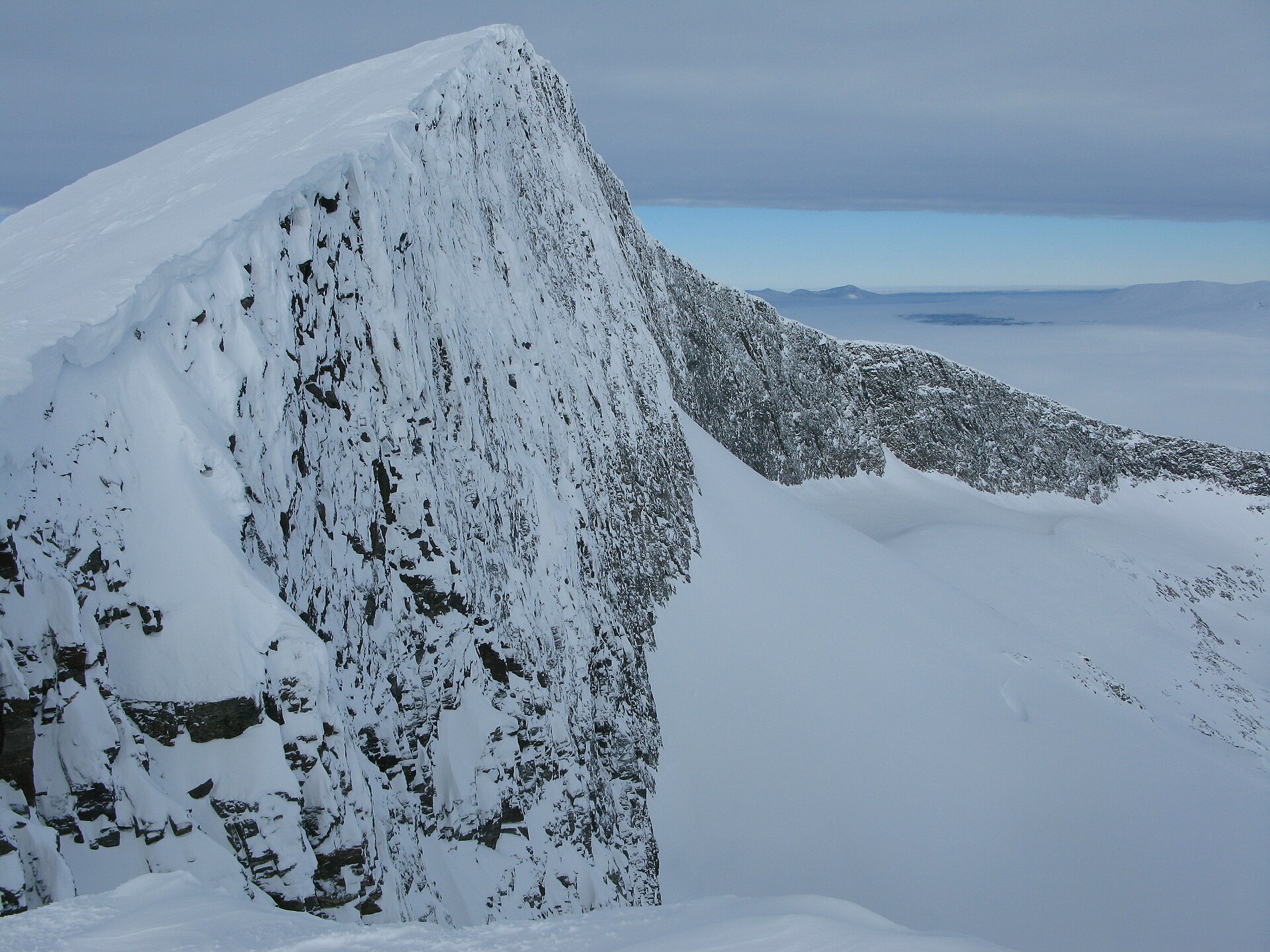 Helagstoppen och glaciären