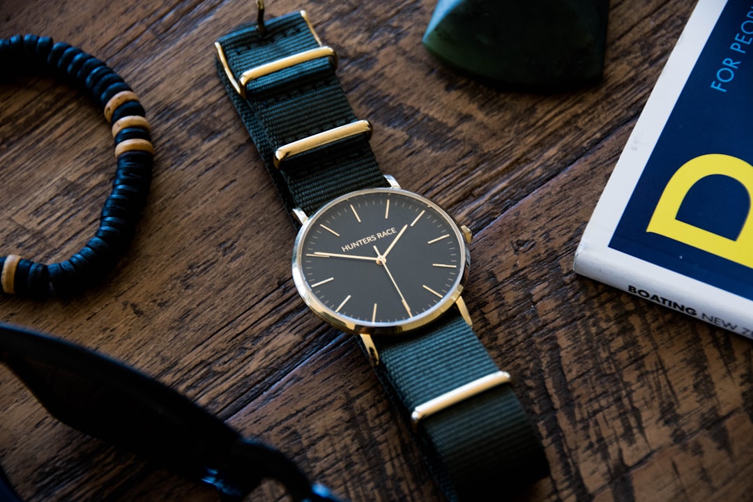 Klockarmband och tillbehör