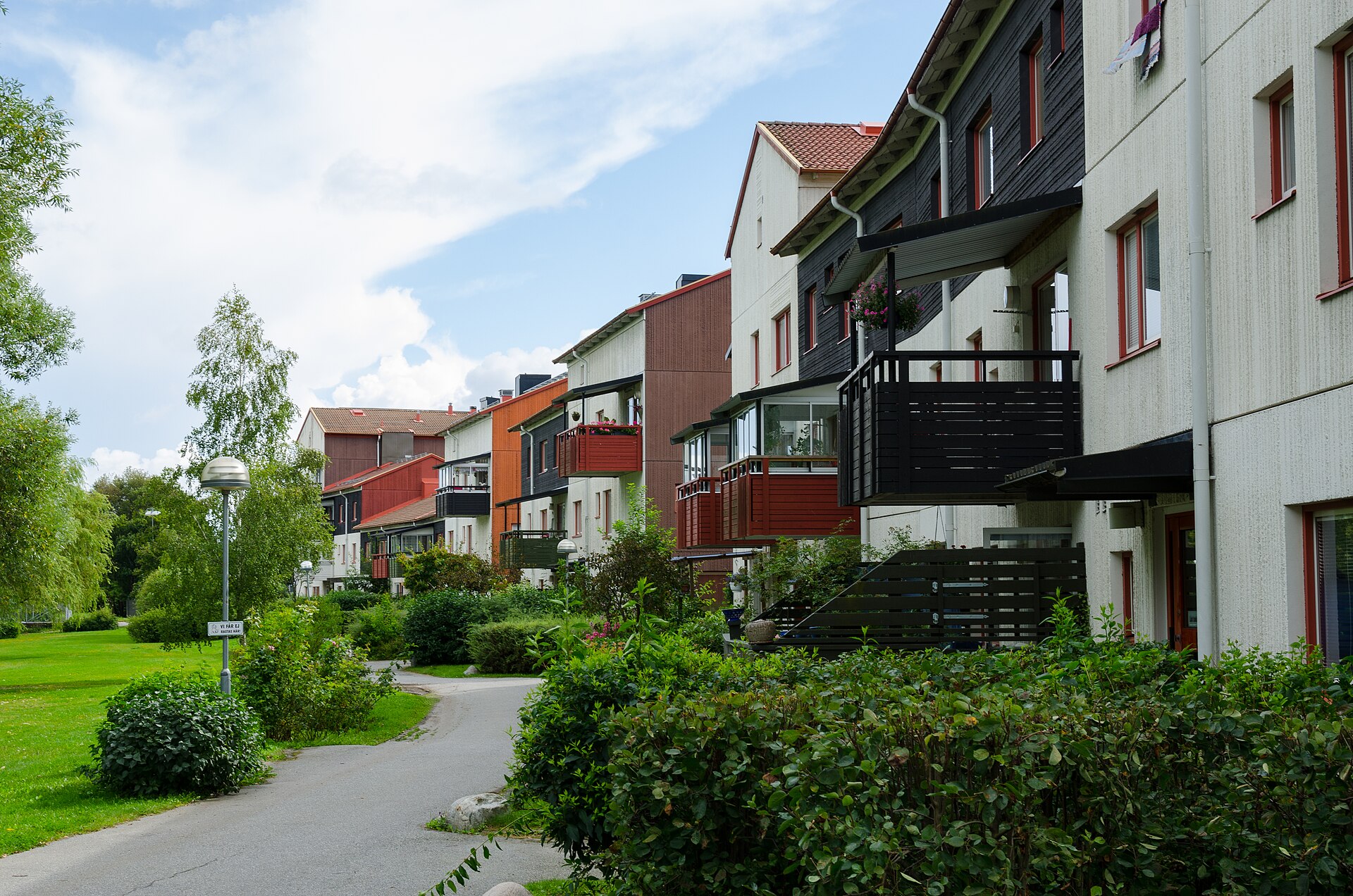 Bebyggelse och gångstråk i Ekerö centrum