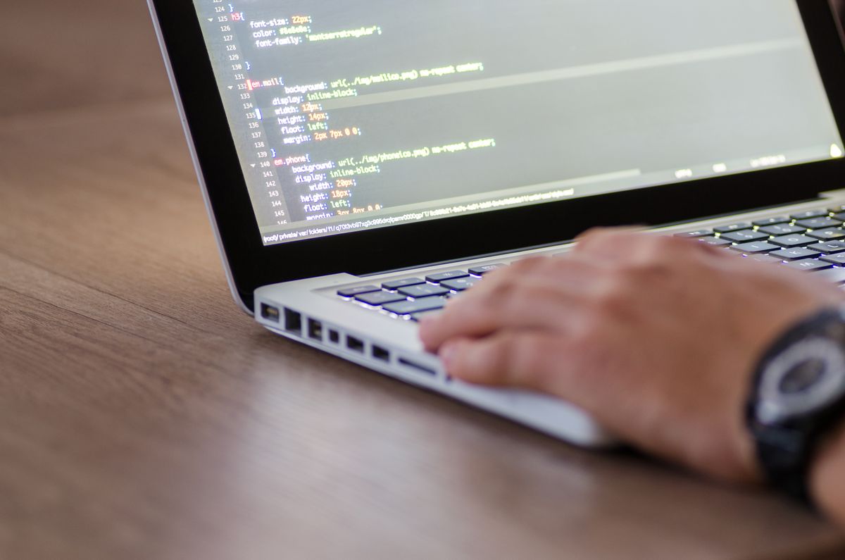 Snabba upp WordPress: cache, bilder, tema och hosting