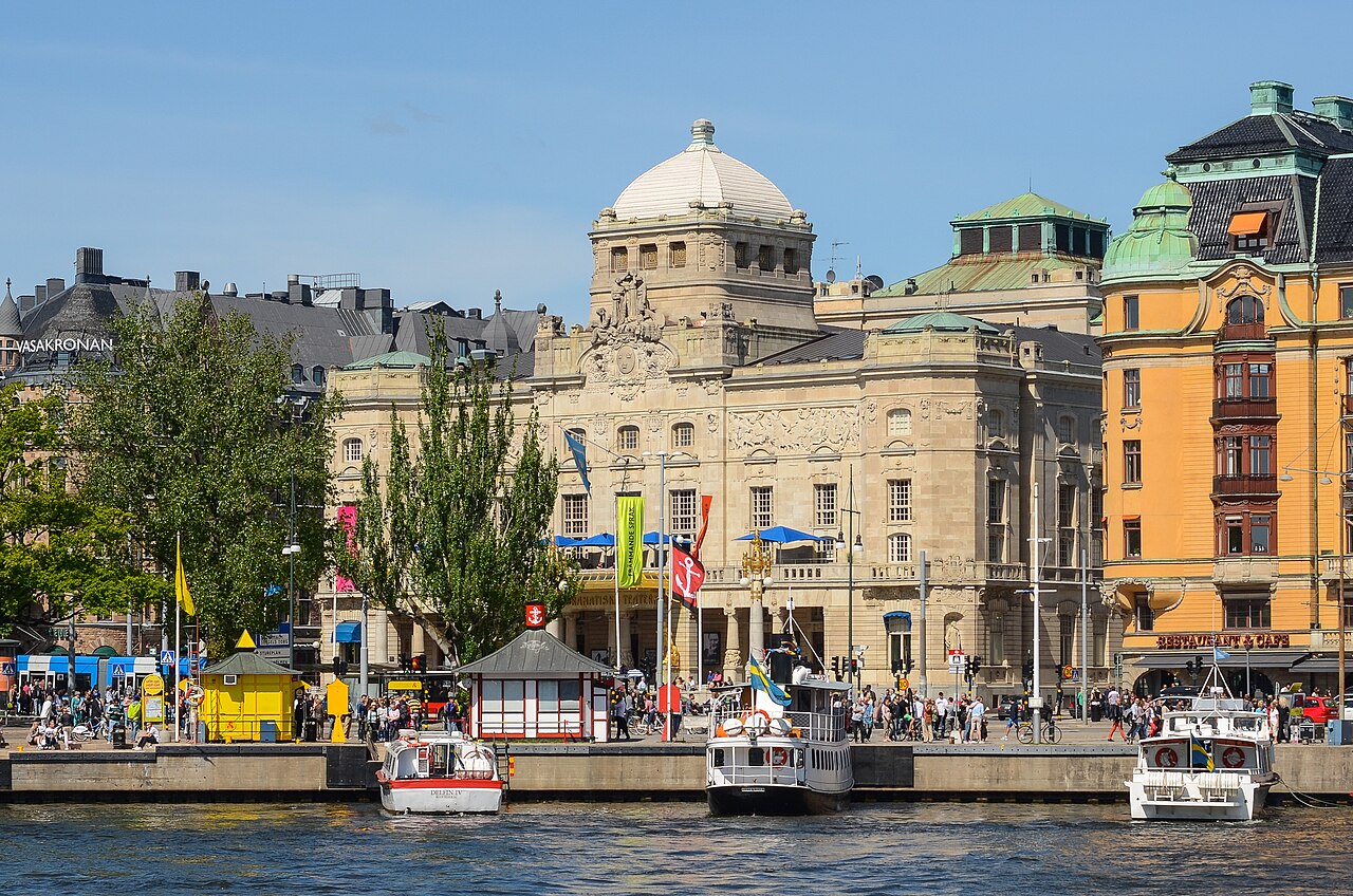 Dramatens byggnad vid Nybroplan i Stockholm