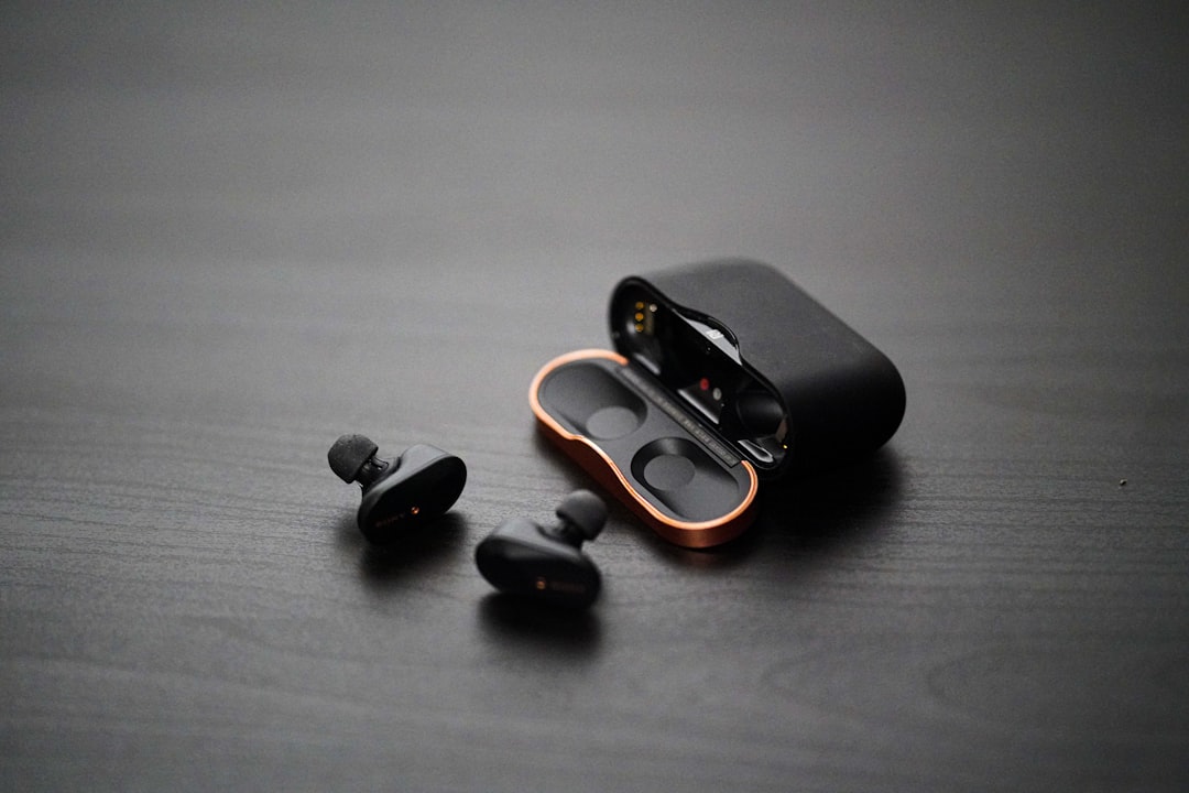 Trådlösa in-ear-hörlurar med laddningsfodral