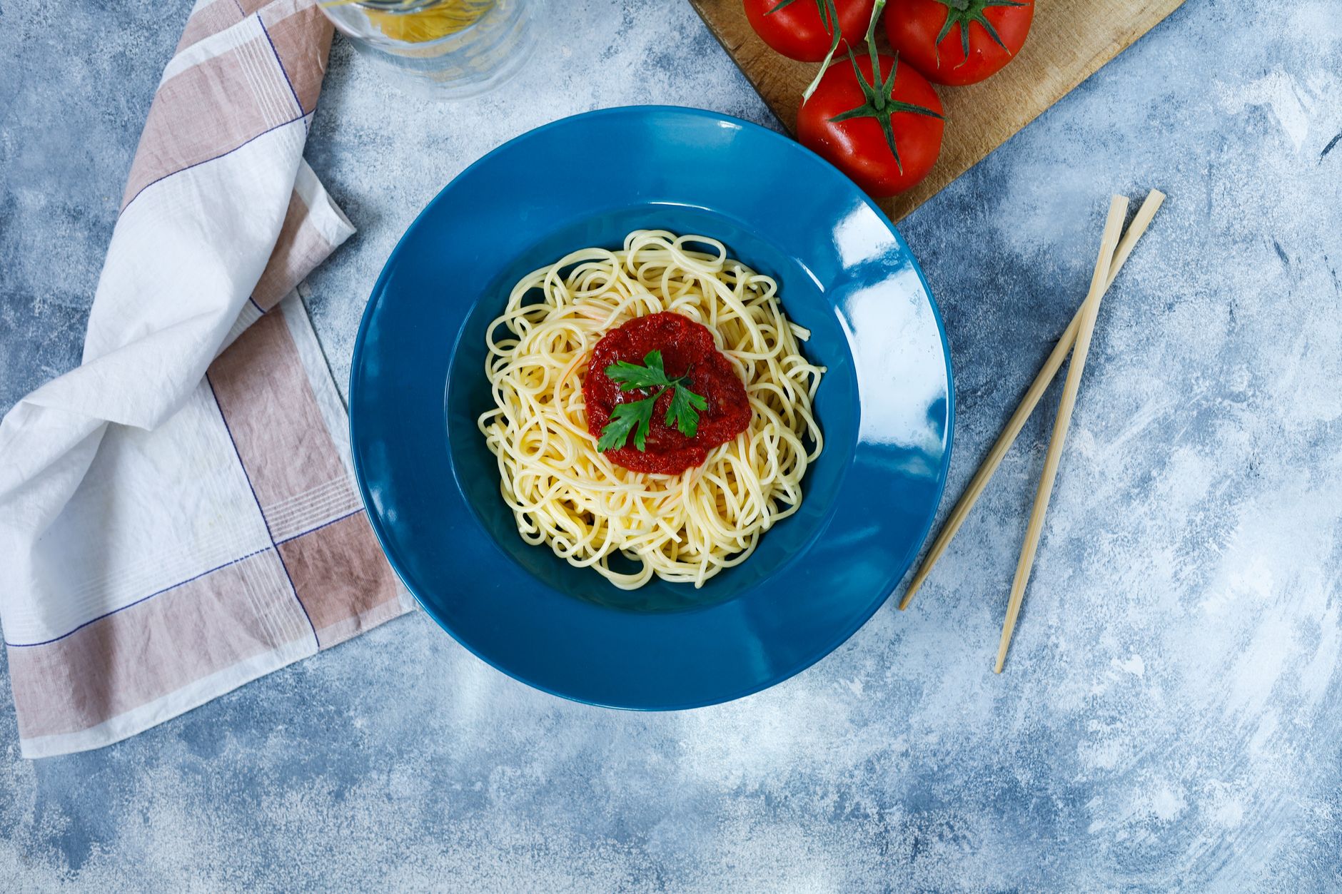 Vegansk pasta med tomatsås