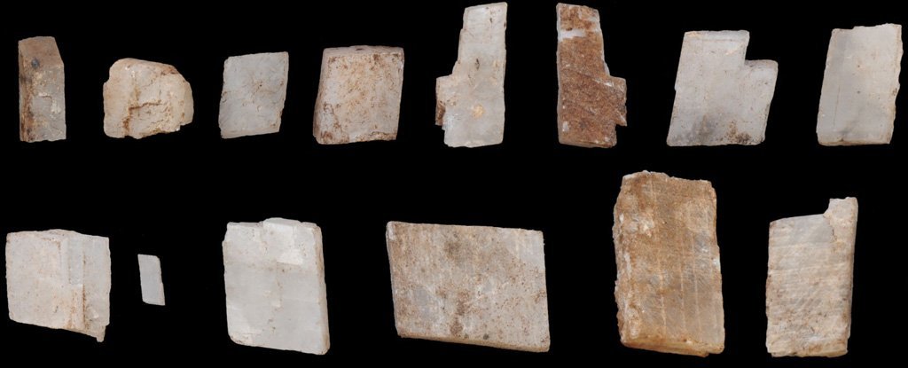 someone-in-the-kalahari-collected-crystals-105,000-years-ago