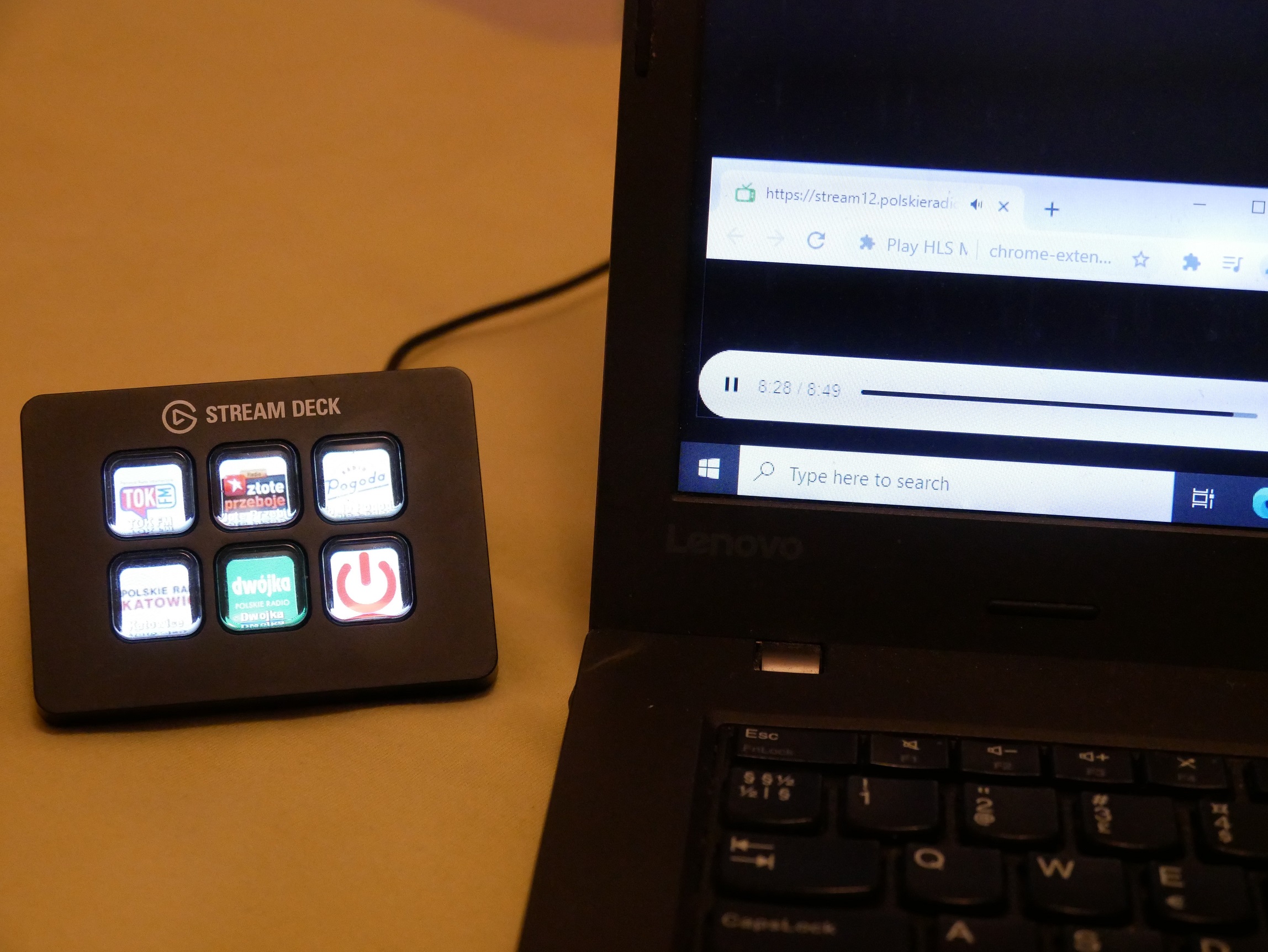 show-hn:-giving-mother-in-law-a-super-easy-internet-radio-with-real-icon-buttons