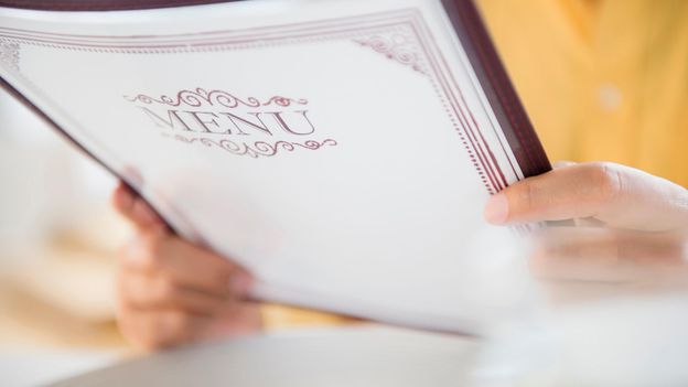 the-secret-tricks-hidden-inside-restaurant-menus-(2020)