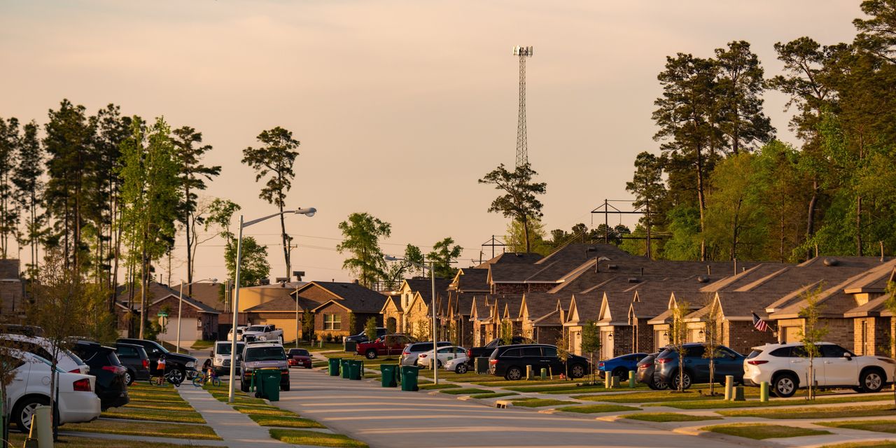 if-you-sell-a-house-these-days,-the-buyer-might-be-a-pension-fund