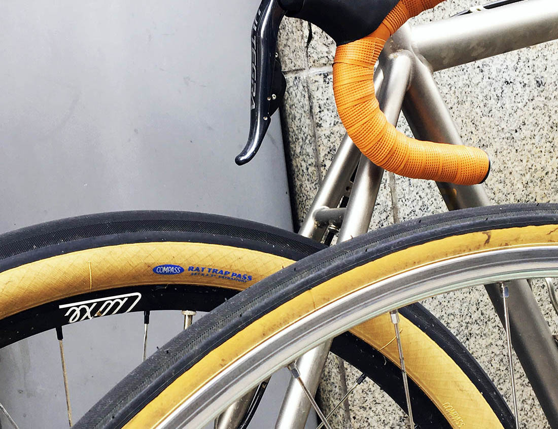 myths-in-cycling:-wider-tires-are-slower
