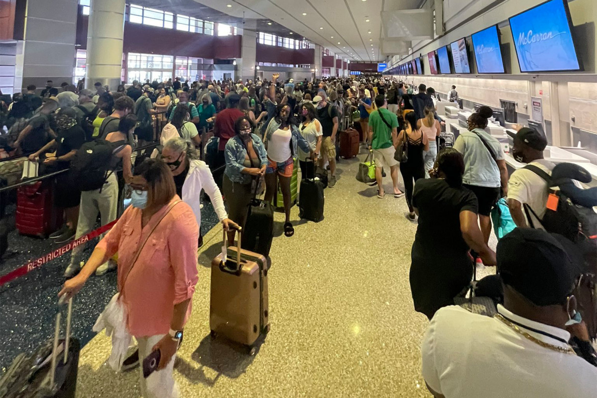 southwest-airlines-grounds-its-entire-fleet-amid-giant-computer-outage