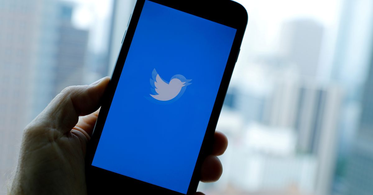 twitter-begins-hiring-to-comply-with-india’s-new-rules