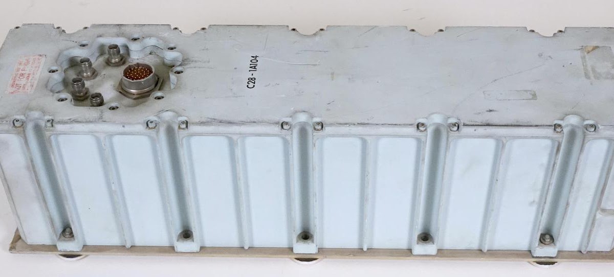 inside-a-20-watt-traveling-wave-tube-amplifier-from-apollo