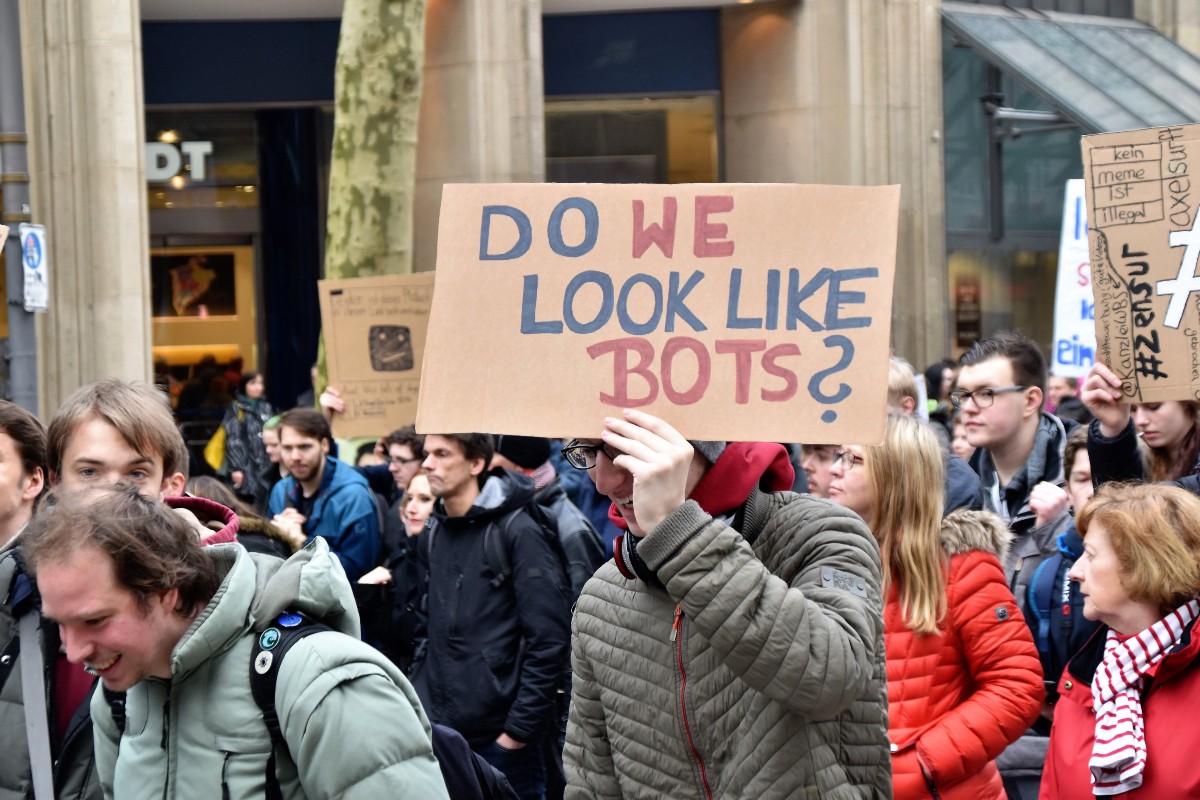 who’s-running-the-vincere-bot-network-on-instagram?