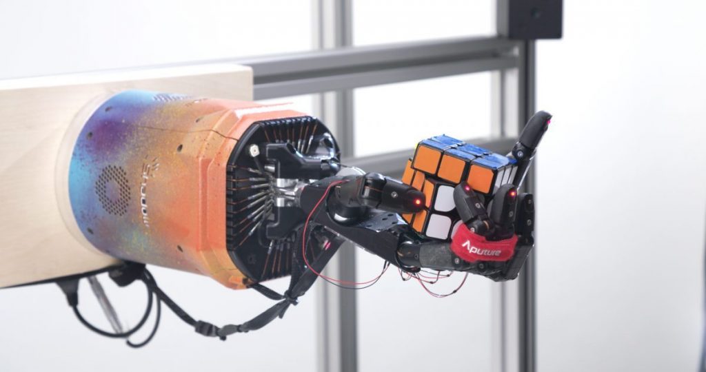openai-disbands-its-robotics-research-team