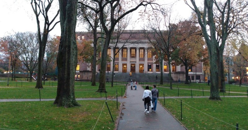 a-twitter-thread-sparked-a-lawsuit-against-nieman-lab’s-founder