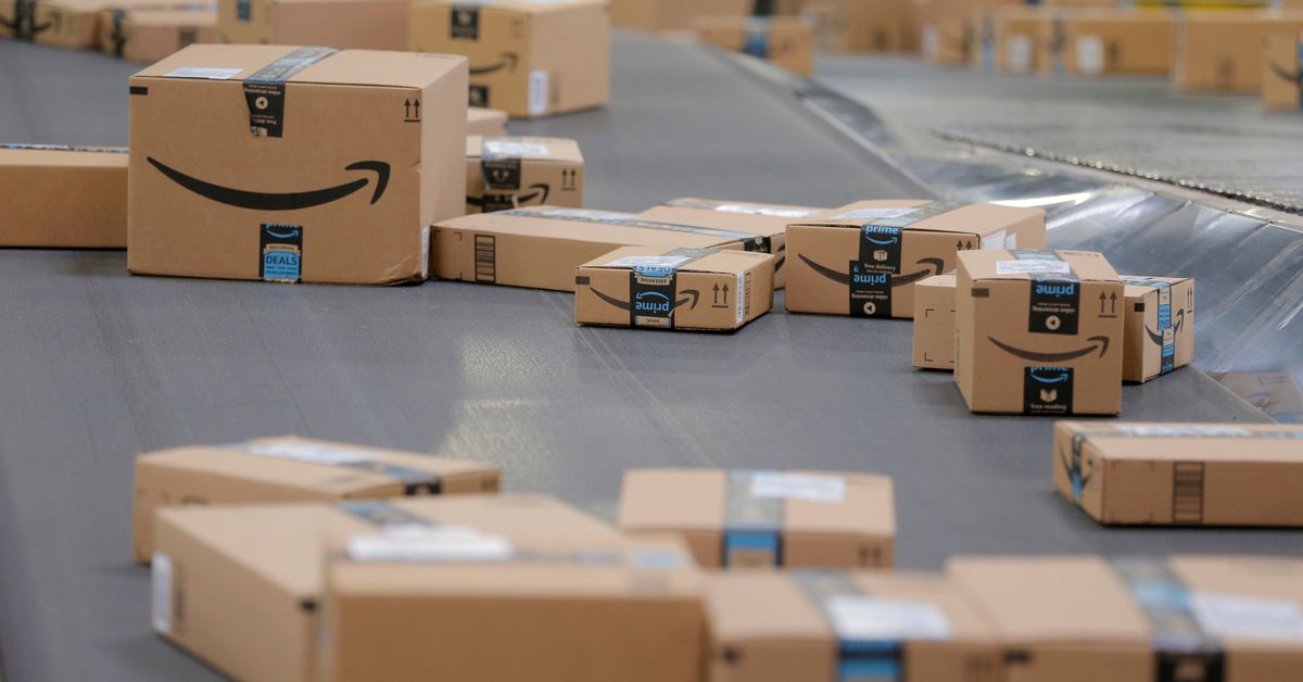amazon-denies-report-of-accepting-bitcoin-as-payment