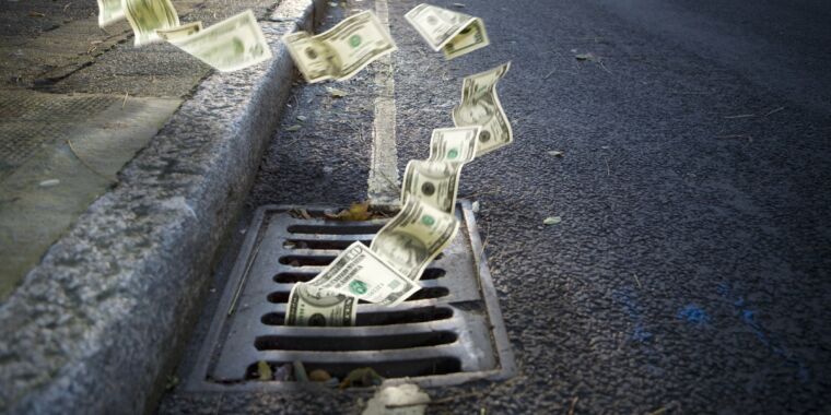 ajit-pai-apparently-mismanaged-$9b-fund–new-fcc-boss-starts-“cleanup”