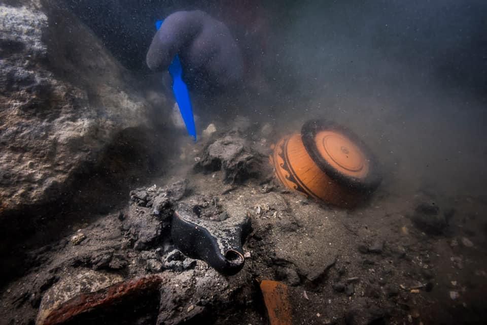 2,400-year-old-baskets-still-filled-with-fruit-found-in-submerged-egyptian-city