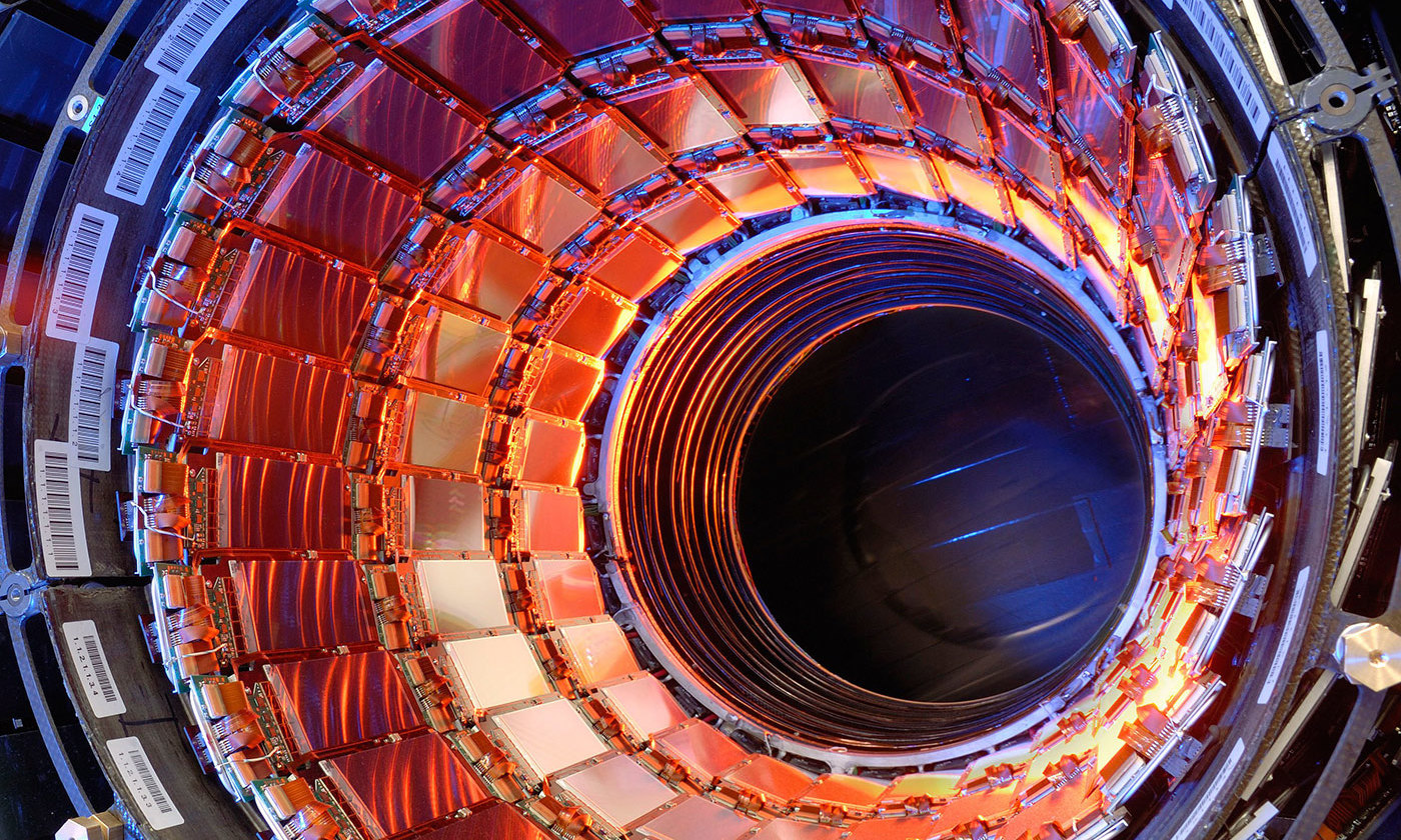 what-happens-if-you-stick-your-head-in-a-particle-accelerator?-(2017)