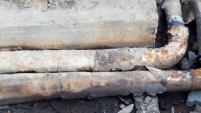 leaky-sewers-are-likely-responsible-for-large-amounts-of-medications-in-streams
