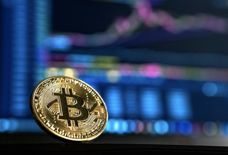 bitcoin-falls-as-china-declares-crypto-‘illegal’