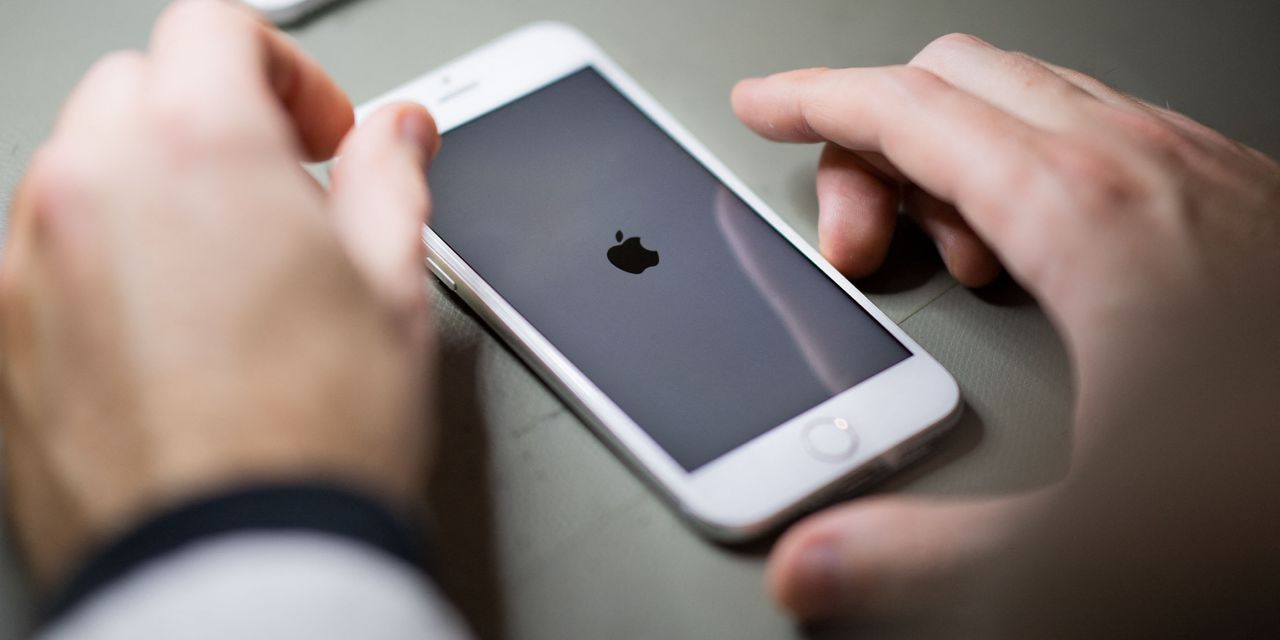 apple-is-working-on-iphone-features-to-help-detect-depression,-cognitive-decline
