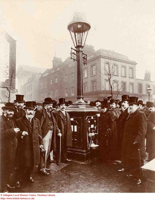 victorian-gas-lamps-that-sold-cups-of-hot-coffee-(2012)