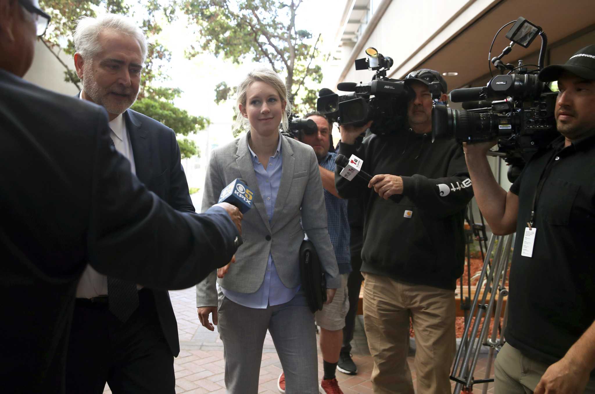elizabeth-holmes-is-on-trial-for-fraud,-but-don’t-forget-about-her-vc-enablers