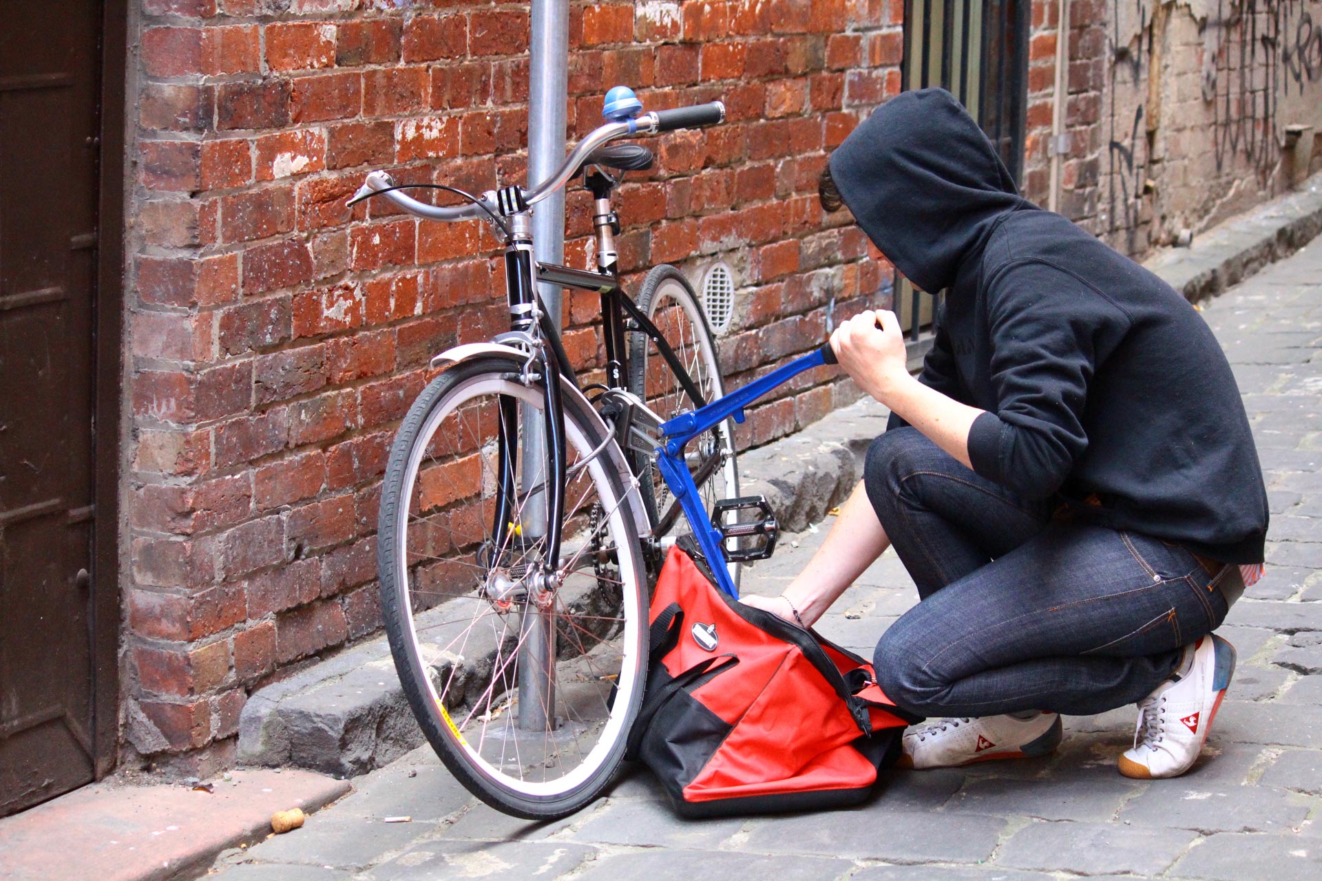 i-became-the-internet’s-most-notorious-bike-thief-(stealing-nothing)
