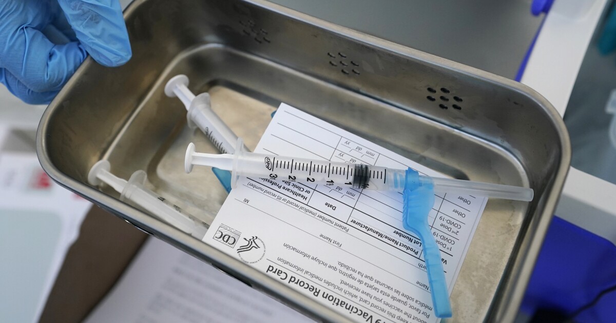 decline-in-effectiveness-of-all-three-us-covid-19-vaccines-over-time