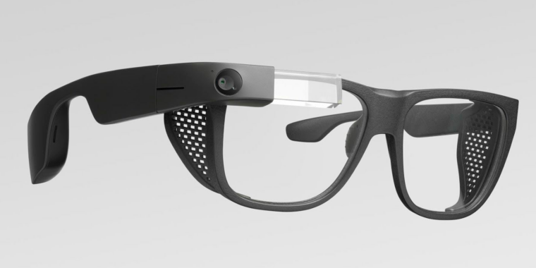google-is-building-a-new-augmented-reality-device-and-operating-system