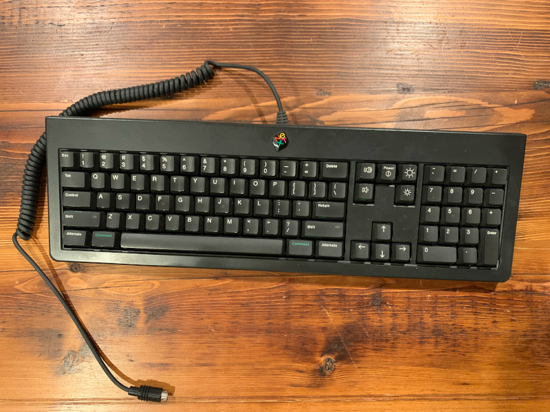 reverse-engineering-the-1988-next-keyboard-protocol