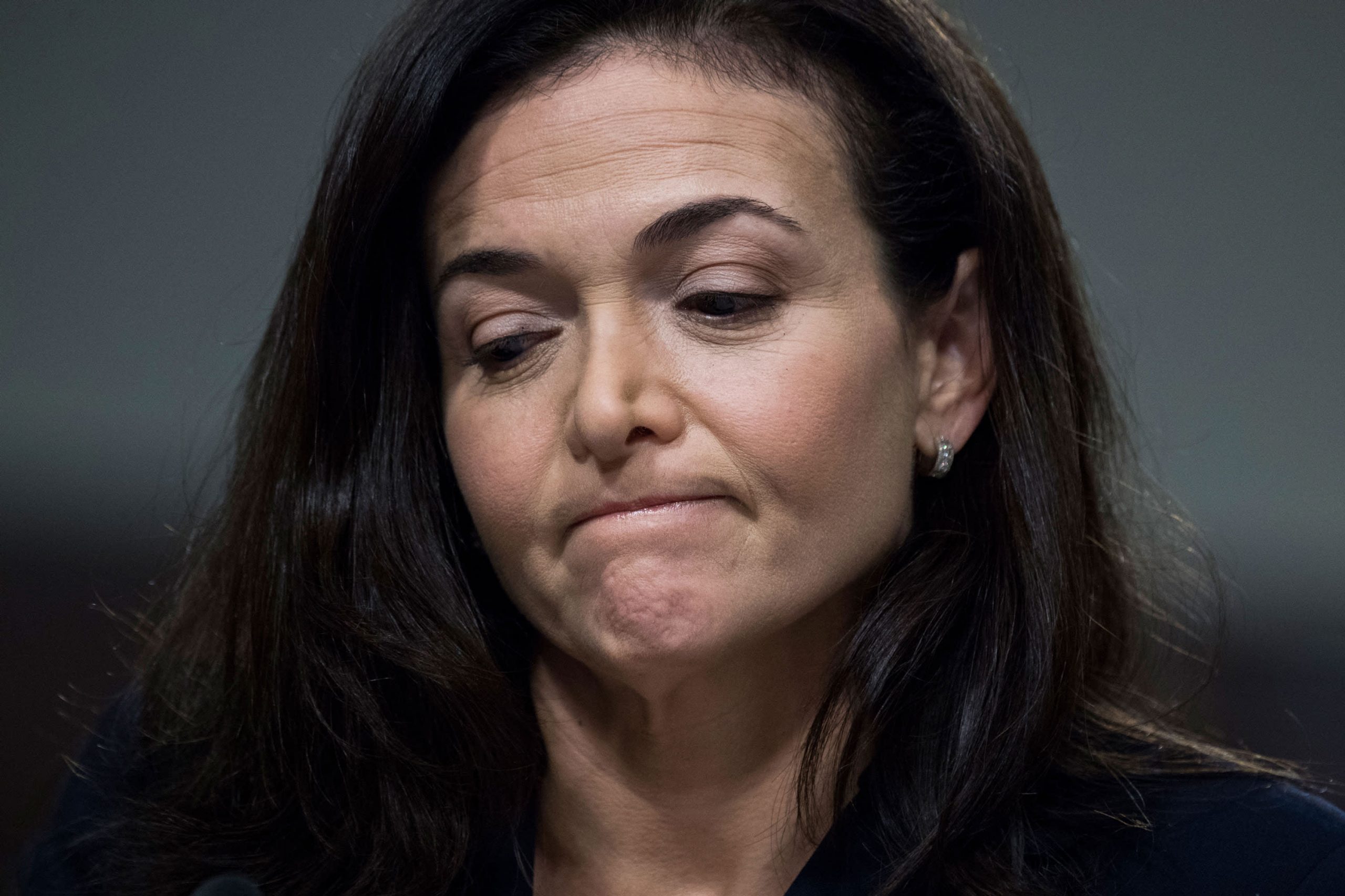 facebook-says-apple-ios-privacy-change-will-result-in-$10b-revenue-hit-this-year