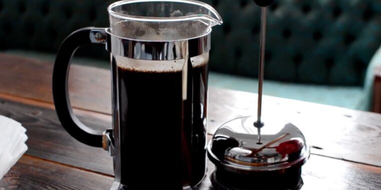 the-chemistry-of-cold-brew-coffee-is-so-hot-(2020)