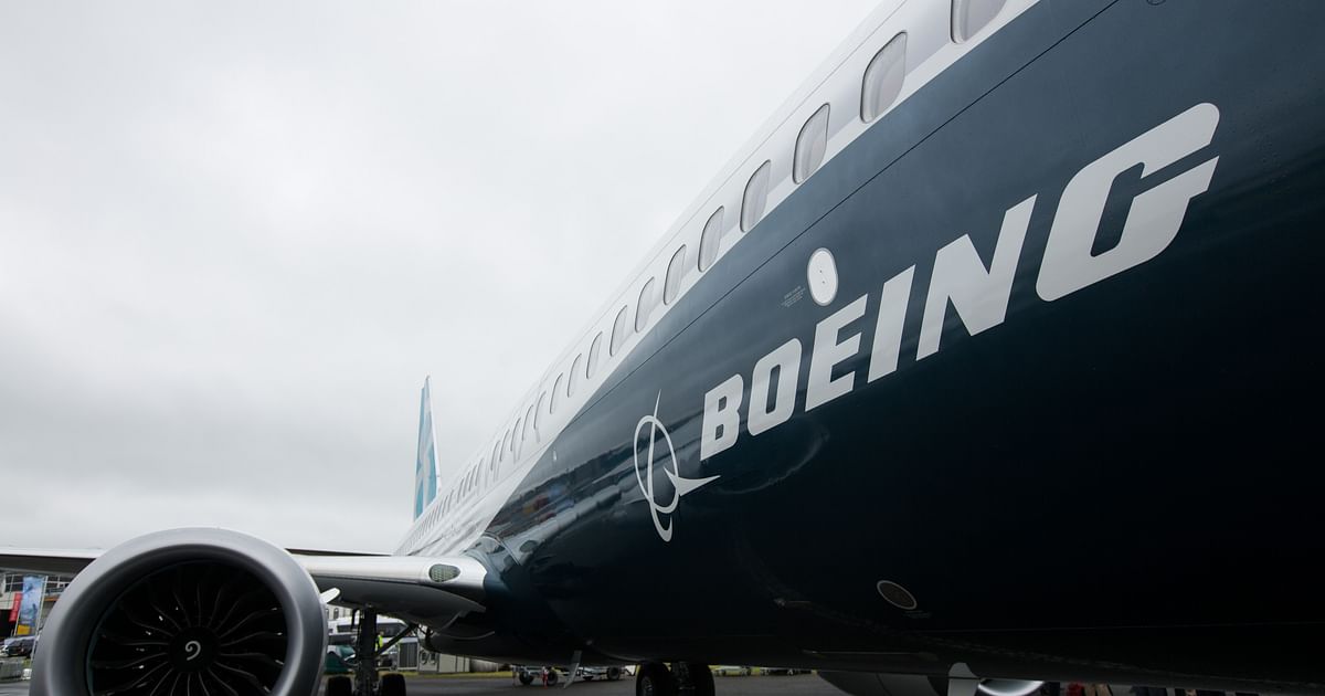 boeing-outsourced-737-max-software-to-indian-$9-an-hour-engineers-(2019)