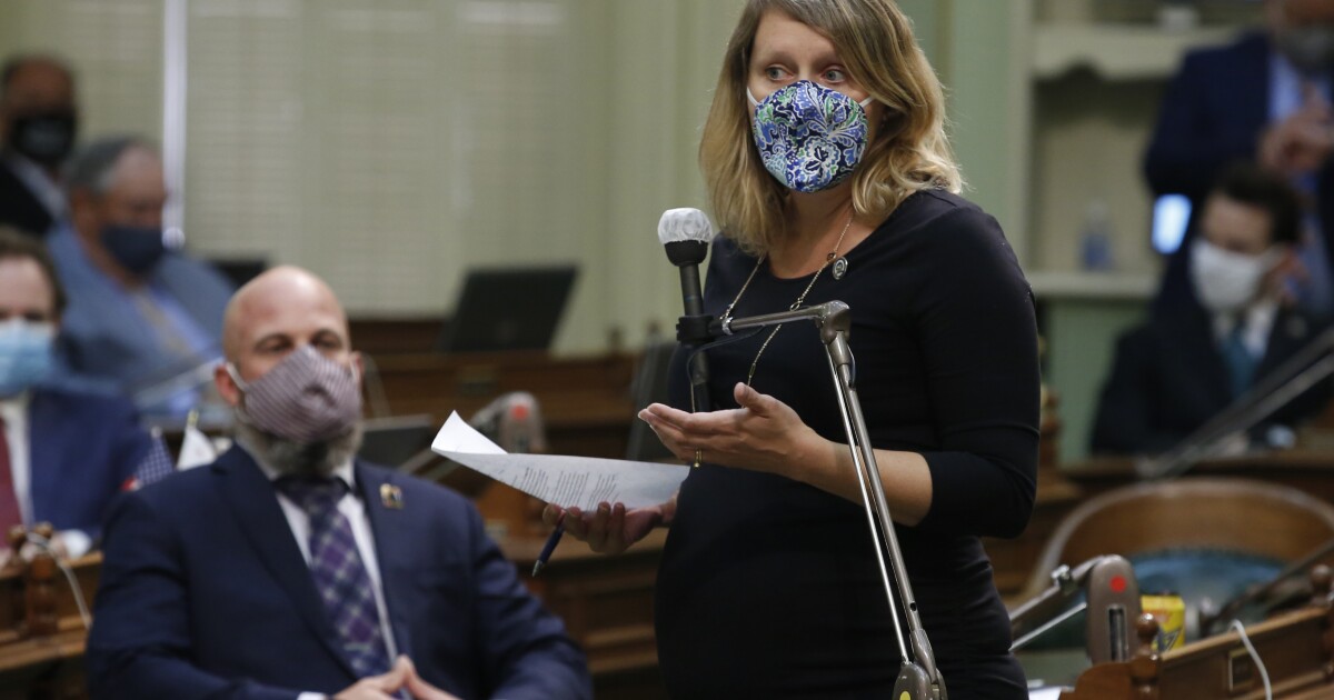 california-bill-would-let-parents-sue-social-media-companies