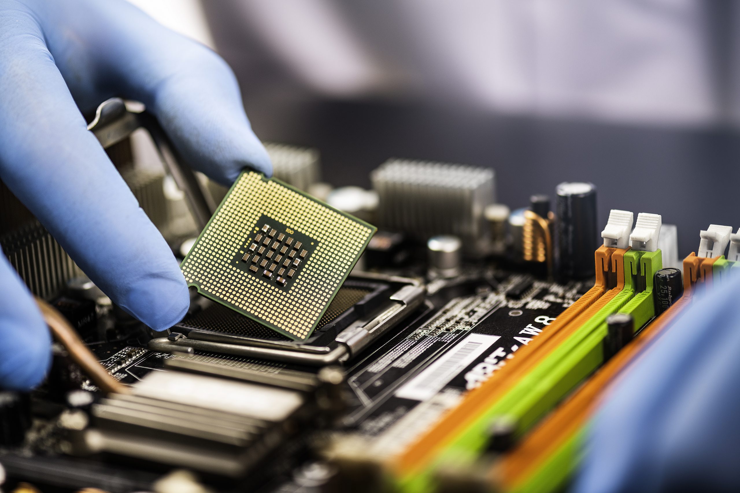 intel-financialized-and-lost-leadership-in-semiconductor-fabrication