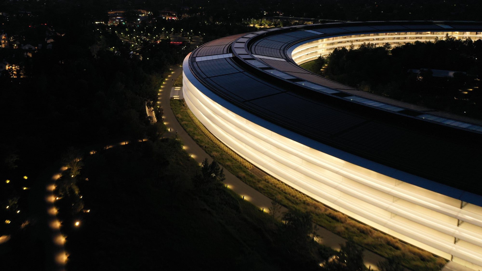 apple’s-director-of-machine-learning-resigns-due-to-return-to-office-work