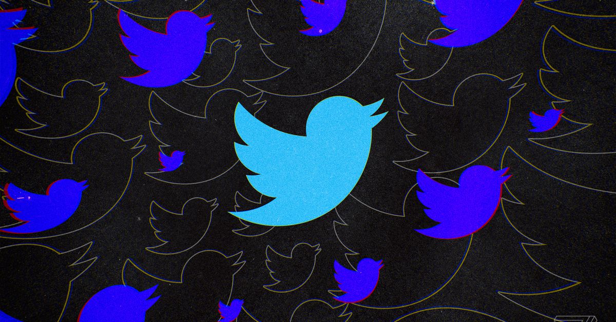 twitter-ceo-fires-two-top-executives,-freezes-hiring