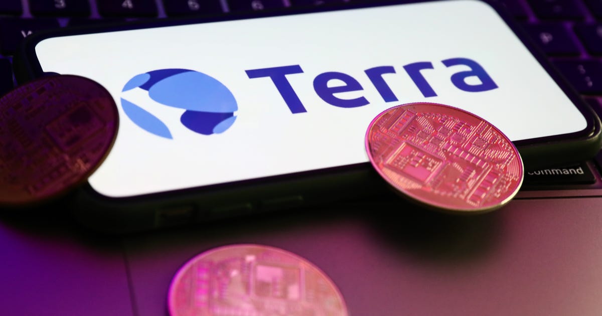 luna-cryptocurrency-collapse:-how-ust-broke-and-why-it-matters