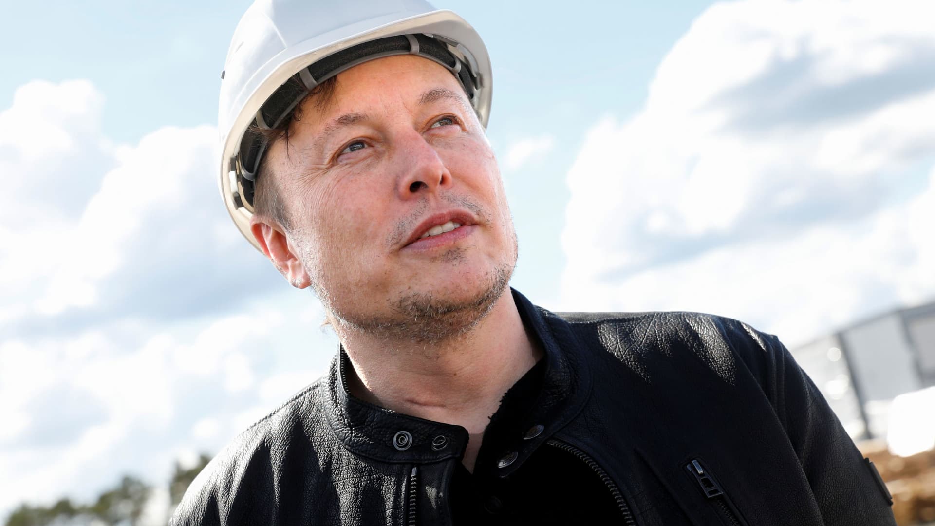tesla-to-cut-10%-of-jobs