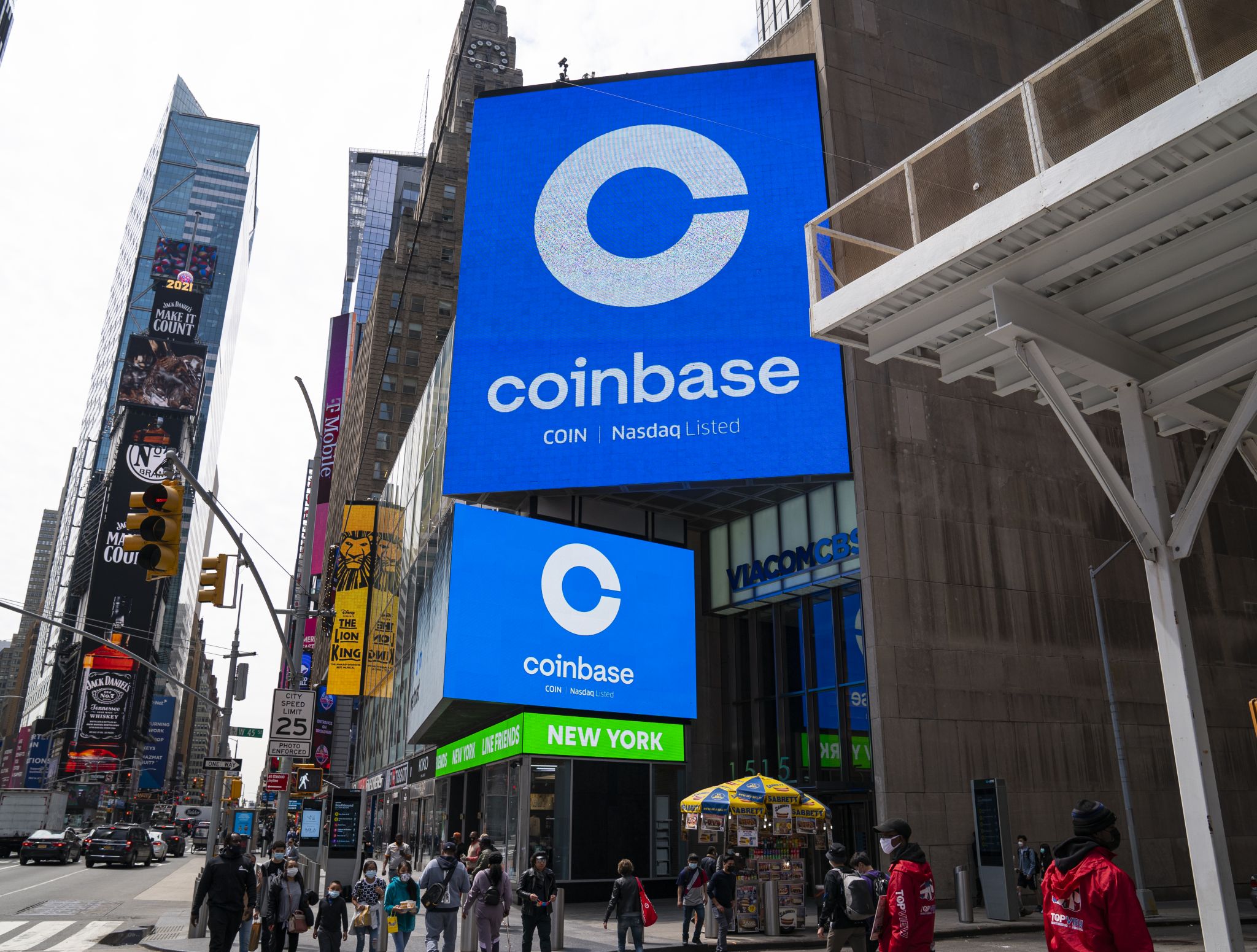 coinbase-is-rescinding-already-accepted-job-offers