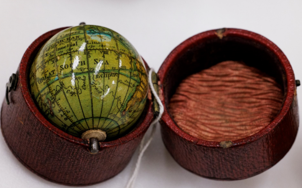 pocket-globes:-the-whole-world-in-your-hand