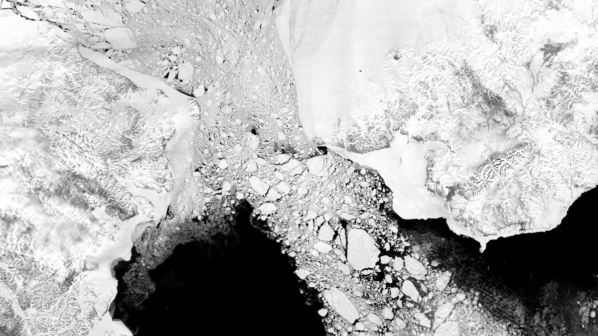 the-soviet-scientist-who-dreamed-of-melting-the-arctic-with-a-55-mile-dam-(2013)