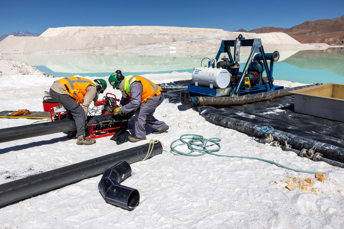 ‘we-don’t-have-enough’-lithium-globally-to-meet-ev-targets,-mining-ceo-says