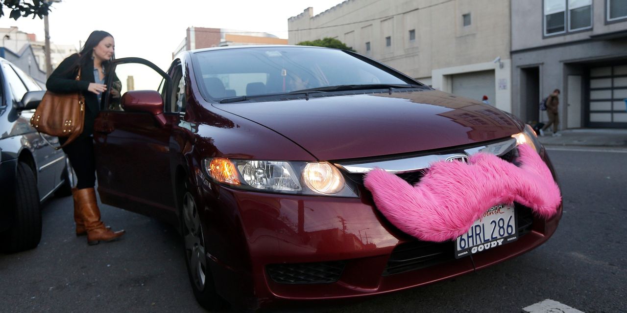 why-lyft-is-eating-uber’s-dust