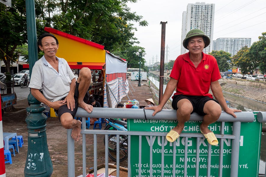 how-to-travel:-on-the-cheap,-like-a-local,-and-without-a-lot-of-luggage