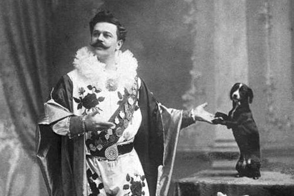 a-soviet-circus-clown-tried-to-prove-that-dogs-can-be-psychic